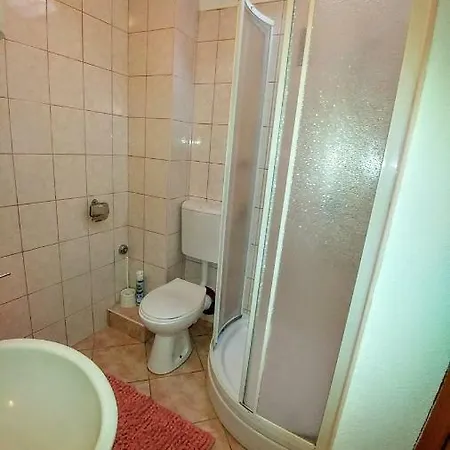 Lola Apartment Pakostane